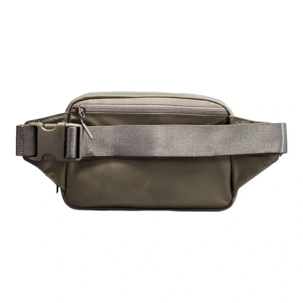 NWOT lululemon Everywhere Belt Bag LARGE 2 Liter Unisex - Picture 6 of 13